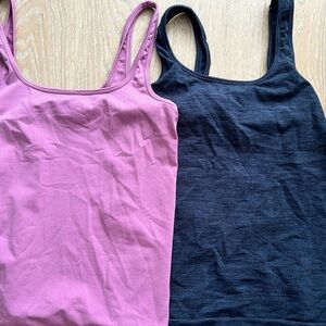Athleta renew seamless square neck Tank Tops, navy and pink, size L